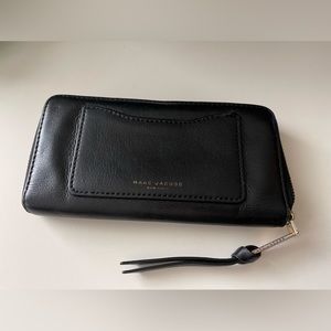 Marc Jacobs Black Continental Wallet